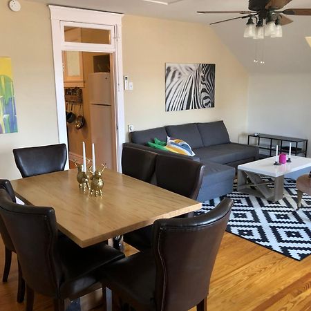 New! Apartment In Historic Mansion. Location! Views! DEN Exterior foto