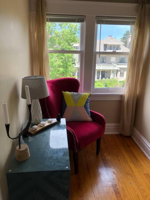 New! Apartment In Historic Mansion. Location! Views! DEN Exterior foto