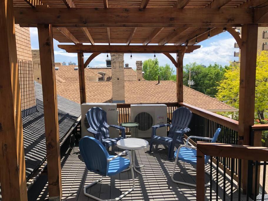 New! Apartment In Historic Mansion. Location! Views! DEN Exterior foto